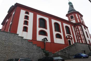 Kostel od jihu ( © Ivan Grisa 11/2009)