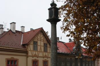 Boží muka východně od kostela ( © Ivan Grisa 11/2009)