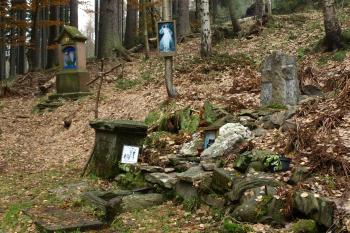 zázračná studánka nedaleko posledního zastavení ( © Milan Caha 11/2009)