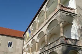 renesanční arkády (© David Hamza, 11/2009)