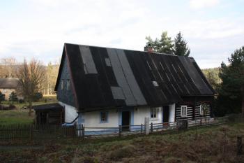 Dům čp. 13 od jihu ( © Ivan Grisa 11/2009)
