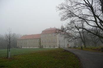 pohled na zámek (© David Hamza, 11/2009)