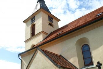 předsíň kostela ( © Milan Caha 06/2009)