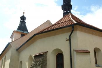 presbytář ( © Milan Caha 06/2009)