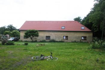Dnešní dvůr Plaveč (© Prudký Martin, 06/2013)