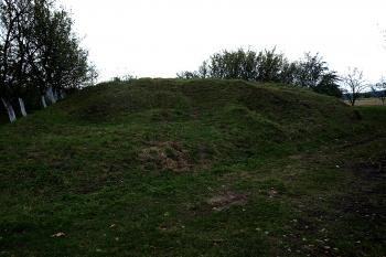 tvrziště Hřádek ( © Milan Caha 12/2009)