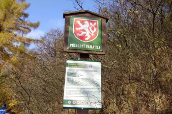 hranice chráněného území (© Zuzana Holasová, 10/2009)