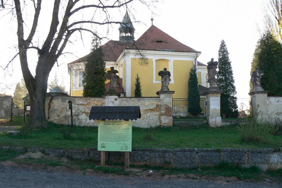kostel sv. Petra a Pavla