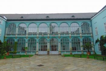 Prosklenné arkády sv. křídla (© Dušan Dohňanský  09/2021)