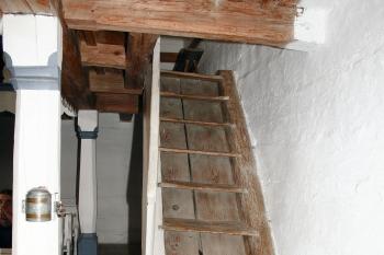 schodiště na kruchtu ( © Pavel Zany Komárek 1.10. 2006)