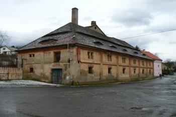 Pohled z návsi (© Prudký Martin, 12/2009)