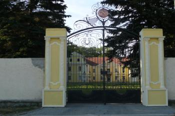 vstupní brána po úpravě (© David Hamza, 10/2009)