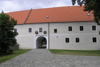 brána předhradí (© David Hamza, 07/2007)