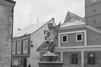 Kašna od severovýchodu ( © Ivan Grisa 12/2009)