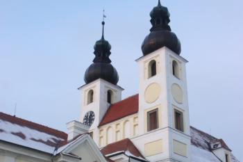 Kostel od severovýchodu ( © Ivan Grisa 12/2009)