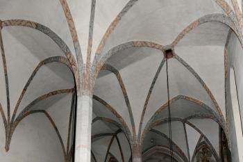 pohled do lodi a presbytáře od jihozápadu ( © Pavel Zany Komárek 12.9. 2009)