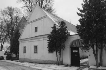 Špitál: pohled od jihozápadu ( © Ivan Grisa 12/2009)