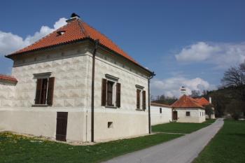 Střední pavilon na východní straně ( © Ivan Grisa 04/2011)