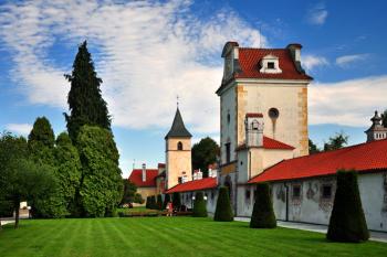 Kratochvíle (© Anton Fedorenko, 08/2011)