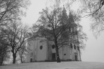 Kostel od severu ( © Ivan Grisa 12/2009)