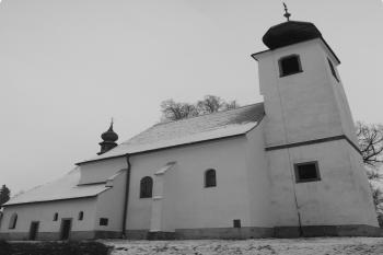 Kostel od severu ( © Ivan Grisa 12/2009)