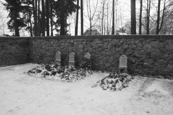 Hroby karmelitánských mnichů ( © Ivan Grisa 12/2009)