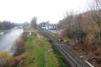 současný pohled na místo zaniklého Kolloredovského mostu ( © Jan P. Štěpánek 12/2009)