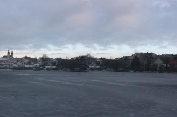Panoráma vnitřního města z hráze Ulického rybníka ( © Ivan Grisa 12/2009)