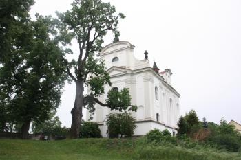 Kostel od západu ( © Ivan Grisa 05/2011)