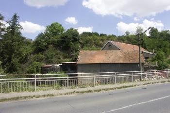 ostrožna hradiště z centra obce ( © Milan Caha 06/2008)