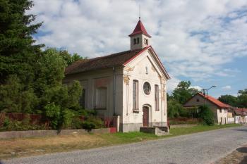 bývalá synagoga ( © Milan Caha 06/2008)
