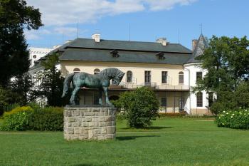 Jižní průčelí (© Jiří Cukr, 08/2014)