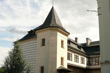 Vstup na nádvoří (© Jiří Cukr, 08/2014)