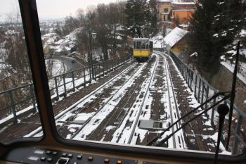 Výhybna na mostě ( © Ivan Grisa 01/2010)