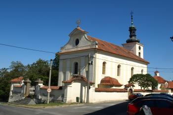 kostel od jihozápadu ( © Milan Caha 09/2009)