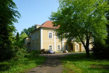 Ratboř-starý zámek (© Vlastislav Mareček, 05/2016)