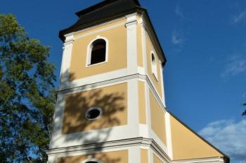 kostelní věž ( © Jan P. Štěpánek 08/2012)