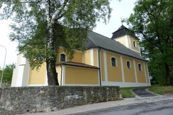 kostel sv. Barbory (© František Kinař, 08/2014)