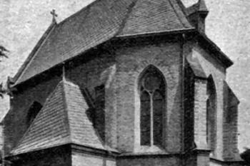 kaple krátce po svém vzniku (© Antonín Podlaha: Posvátná místa království Českého; Díl 2., Vikariáty: Berounský, Bystřický a Plzeňský, Dědictví sv. Jana Nepomuckého, Praha 1908)
