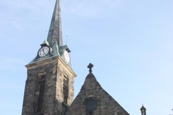 Hlavní (západní) průčelí ( © Ivan Grisa 01/2010)
