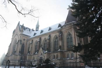 Východní stěna kostela ( © Ivan Grisa 01/2010)