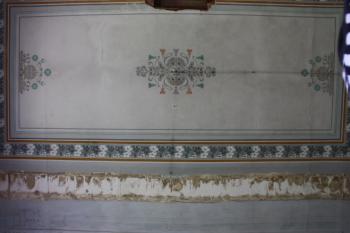 Secesní výzdoba části stropu slavnostního sálu ( © Ivan Grisa 07/2011)