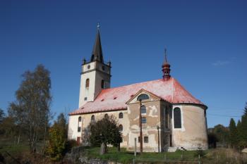 Kostel od jihovýchodu ( © Ivan Grisa 10/2011)