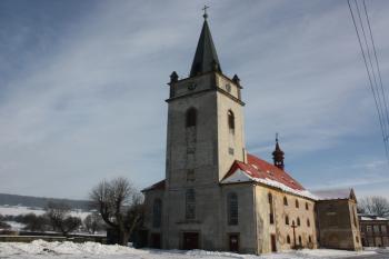 Kostel od jihozápadu ( © Ivan Grisa 01/2010)
