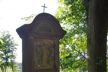 Křížová cesta u kaple sv.Anny (© Lenka Martinková, 07/2010)