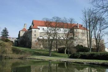 Horšovský Týn - zámek (© Jana Herianová 03/2002)
