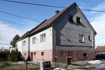 bývalá palírna (© Jan P. Štěpánek 03/2010)