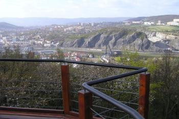 z rozhledny (© Václav Čermák, 04/2011)