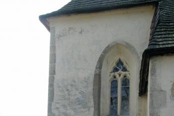 gotické kružbové okno (© D Dohňanský,02/2014)