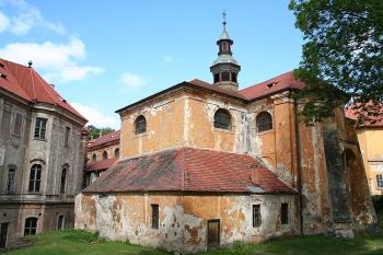 Závěr bývalého klášterního, dnes farního kostela (© Ivan Grisa, 08/2008)